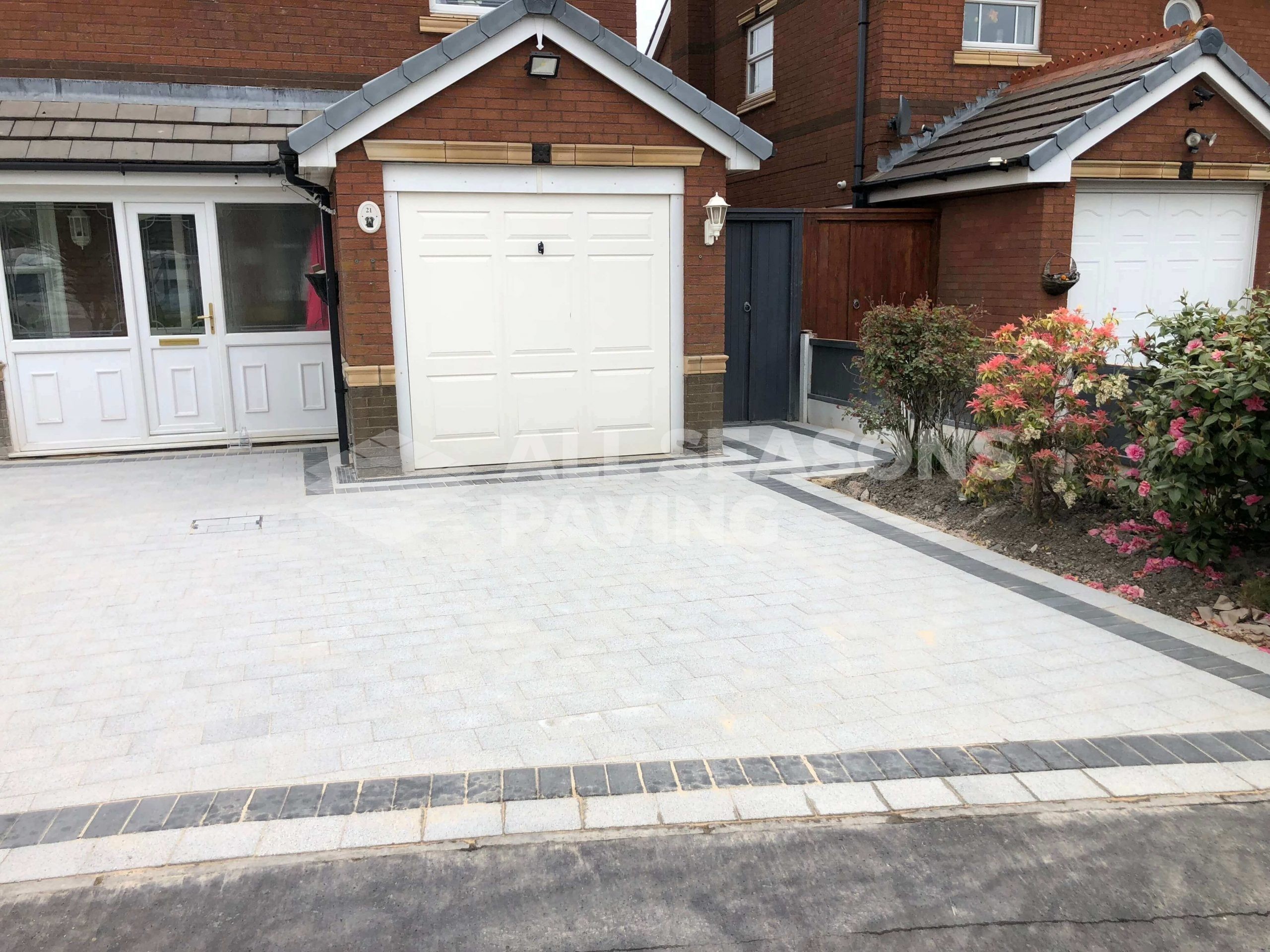 Block Paving Driveway Sienna Silver, flowerbed view, Preston, Lancashire