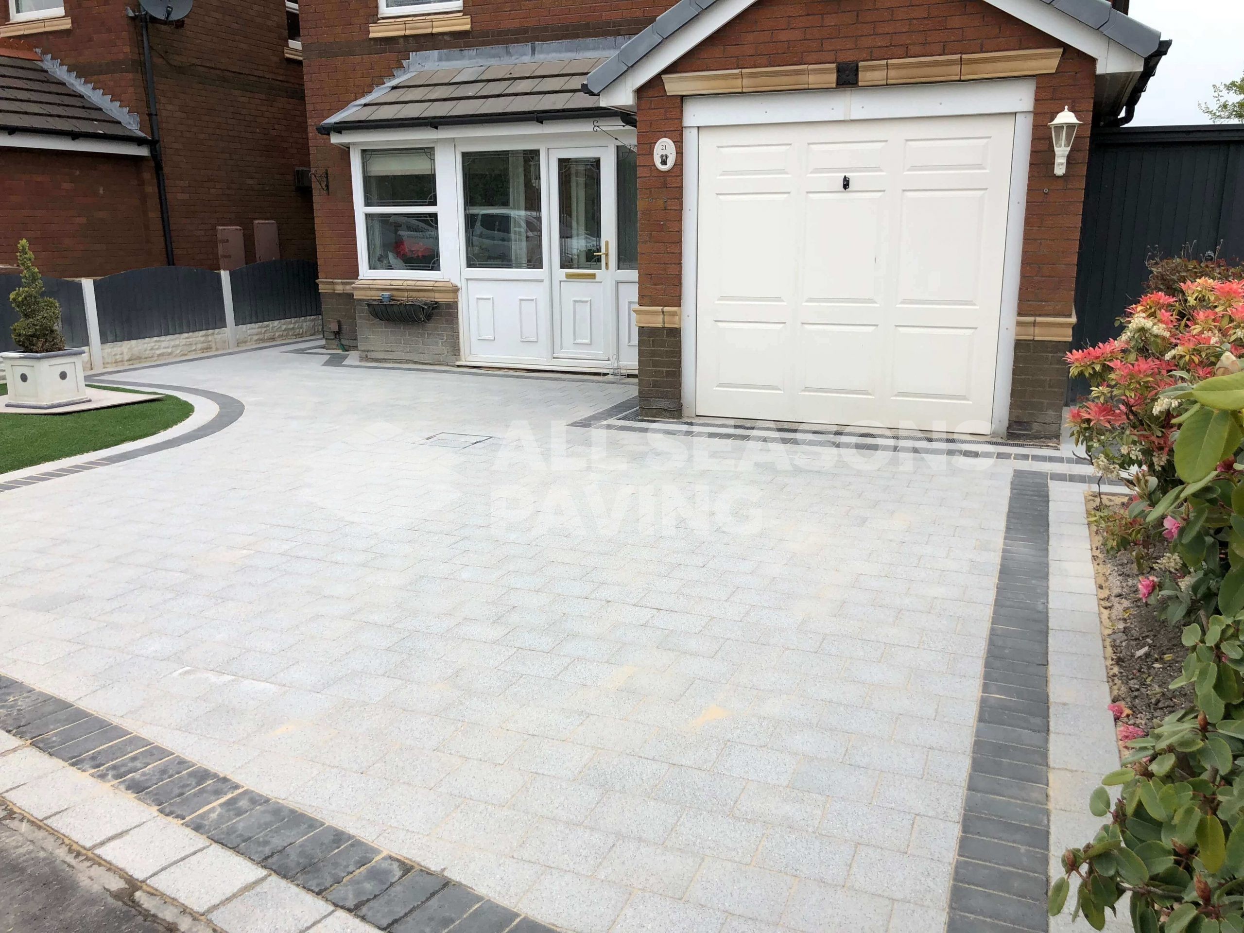 Block Paving Driveway in Preston, Lancashire in the colour Sienna Silver with border