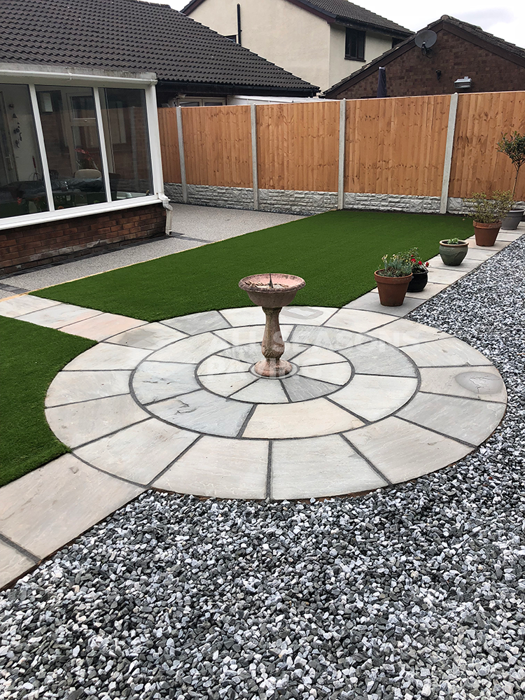 Close up of landscaping, resin bound driveway in Preston, Lancashire