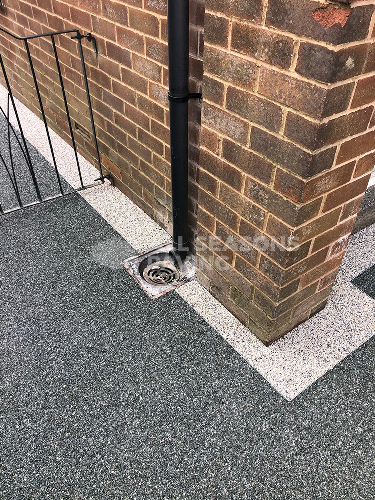 aspen borders on driveway