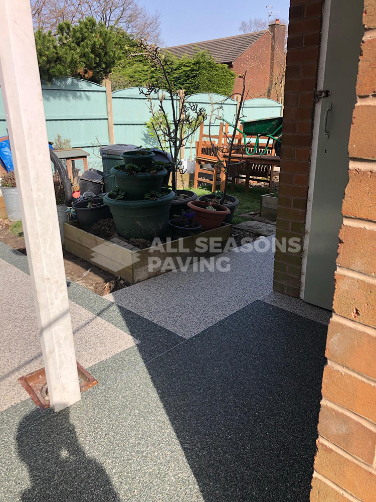 slate grey resin aggregate driveway